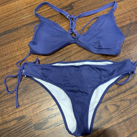 Victoria Secret Bikini Set - Picture 1 of 2